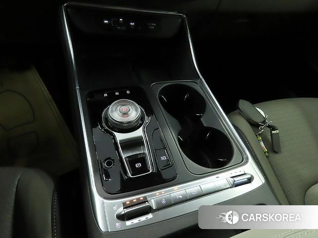 Kia The New Carnival 4th Generation 2025 Белый из Кореи, фото 2