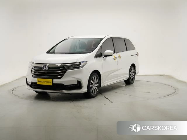 Honda Odyssey 2022 Белый из Китая, фото 2