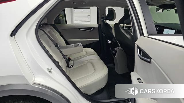 Kia Di All New Niro EV 2022 Белый из Кореи, фото 2