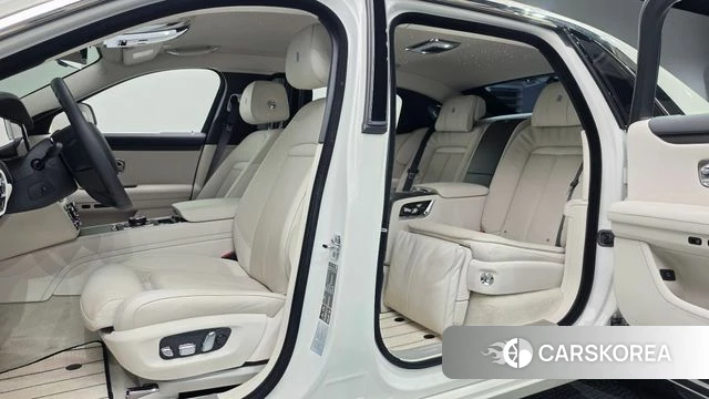 Rolls-Royce Ghost 2nd Generation 2021 Белый из Кореи, фото 2