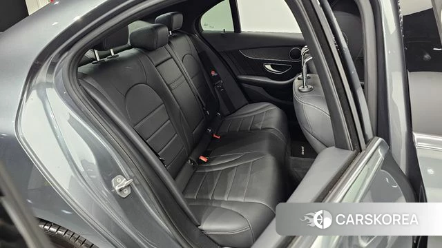 Mercedes-Benz C-Class W205 2018 Серый из Кореи, фото 2