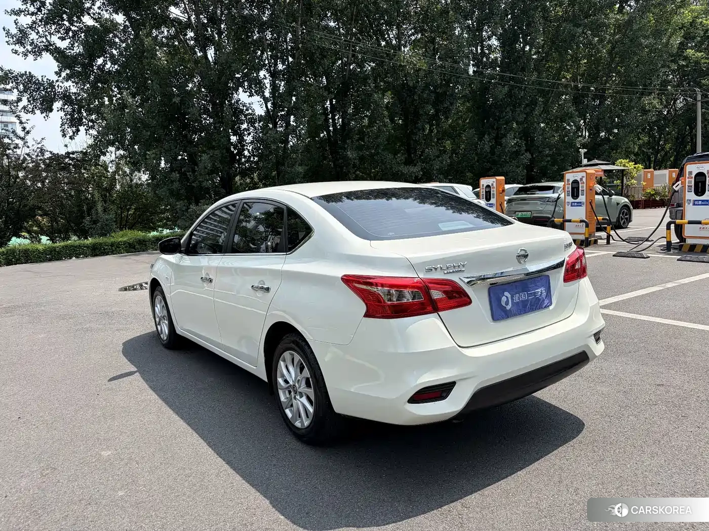 Nissan Sylphy 2023 Белый из Китая, фото 2
