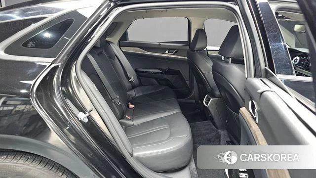 Kia K5 3rd generation 2023 Черный из Кореи, фото 2
