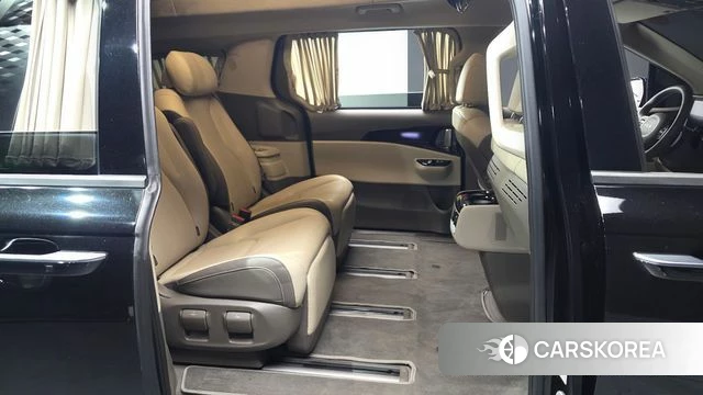 Kia Carnival 4th generation 2023 Черный из Кореи, фото 2