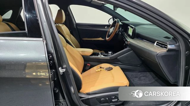 Kia K5 3rd generation 2023 Серый из Кореи, фото 2