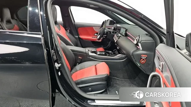 Mercedes-Benz A-Class W177 2022 Черный из Кореи, фото 2