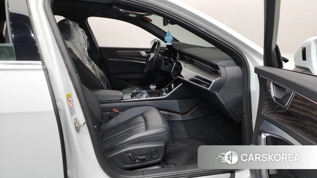 Audi A6 (C8) 2020 Белый из Кореи, фото 2