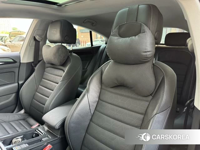 Volkswagen CC 2023 Серебристо-серый из Китая, фото 2
