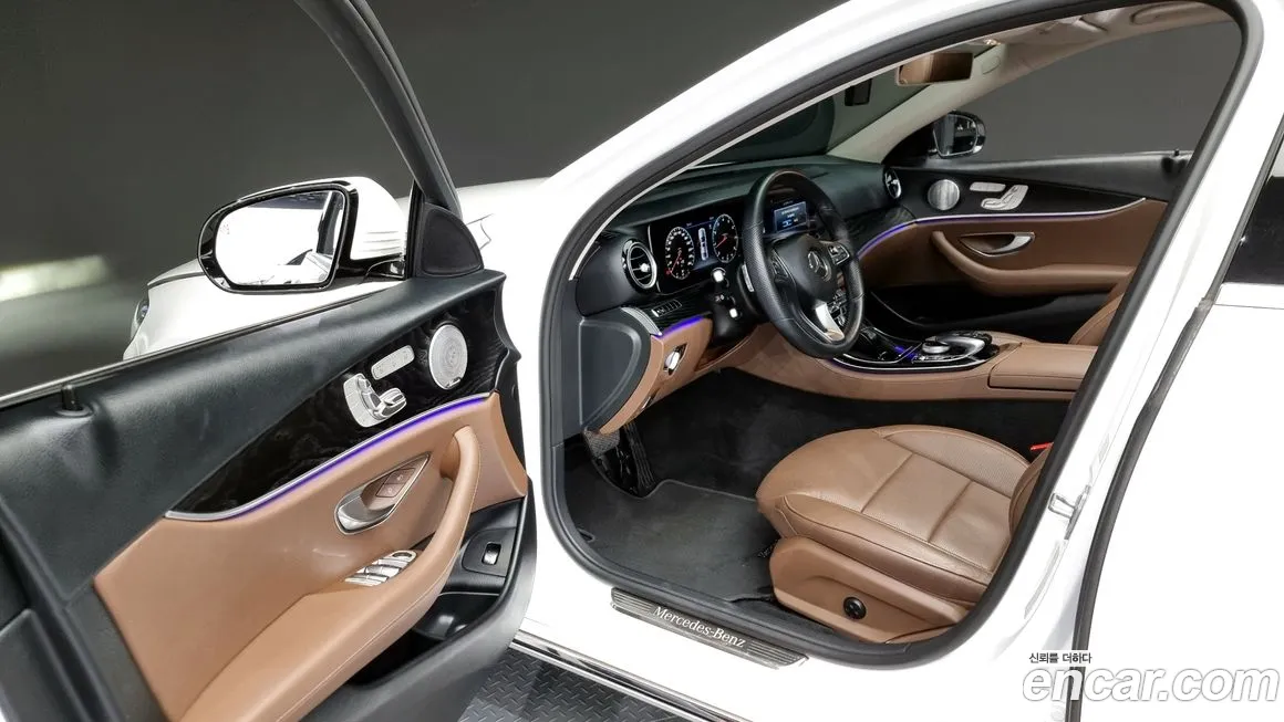 Mercedes-Benz E-Class W213 2018 Белый из Кореи, фото 2