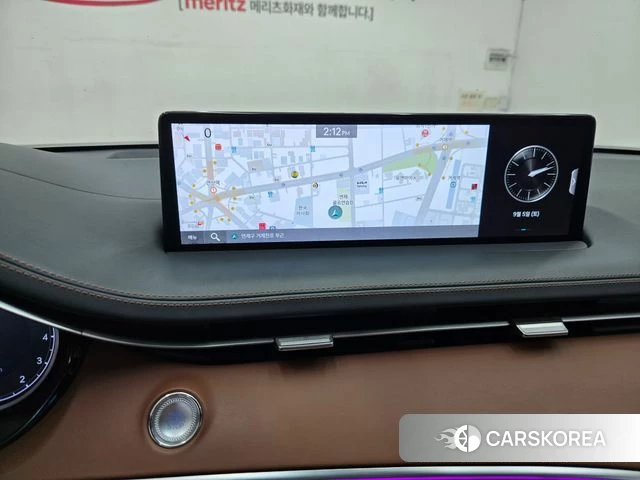 Genesis GV70 2023 Белый из Кореи, фото 2