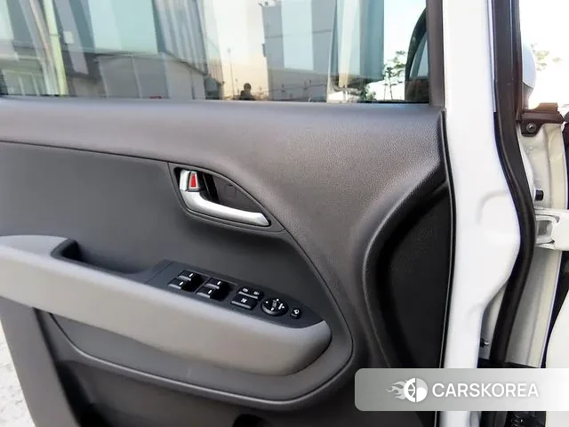 Kia The New Kia Ray 2022 Белый из Кореи, фото 2