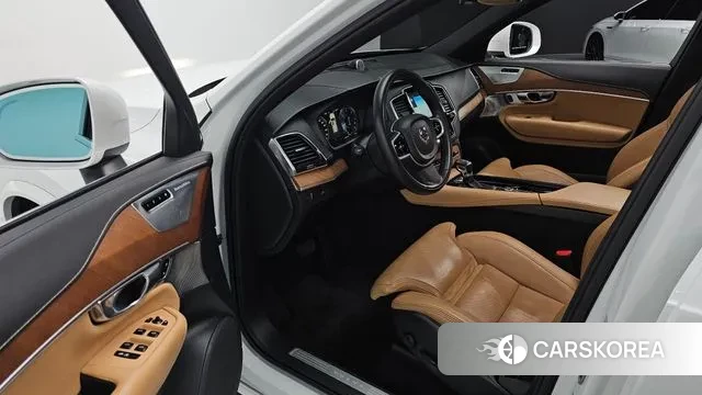 Volvo XC90 second Generation 2018 Белый из Кореи, фото 2