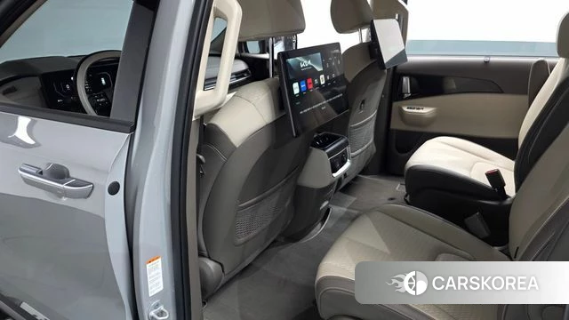 Kia The New Carnival 4th Generation 2025 Серый из Кореи, фото 2