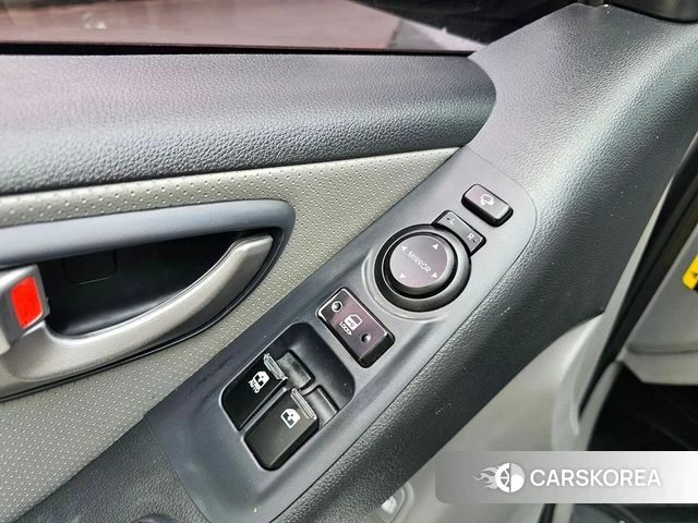 Hyundai The New Grand Starex 2019 Серебряный из Кореи, фото 2