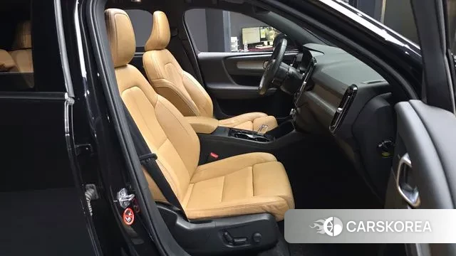 Volvo XC40 2020 Черный из Кореи, фото 2