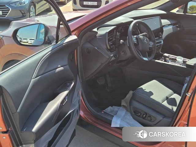 Lexus RX350h 5th generation 2026 Оранжевый из Кореи, фото 2