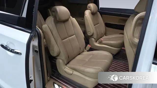 Kia The New Carnival 2019 Белый из Кореи, фото 2