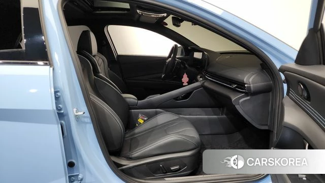 Hyundai The New Avante (CN7) 2025 Небесно-голубой из Кореи, фото 2