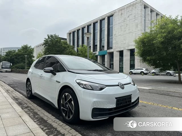 Volkswagen ID.3 2023 Белый из Китая, фото 2