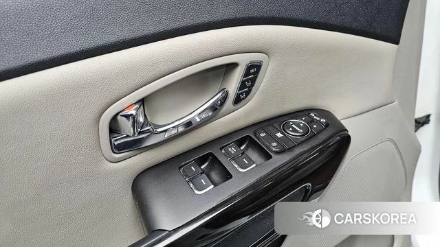 Kia The New Carnival 2018 Белый из Кореи, фото 2