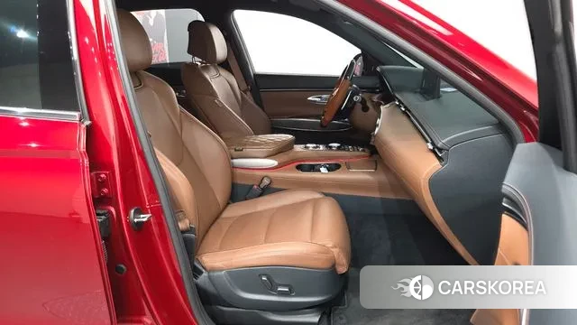 Genesis GV70 2022 Красный из Кореи, фото 2