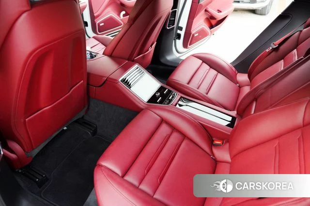 Porsche Panamera (971) 2018 Белый из Кореи, фото 2