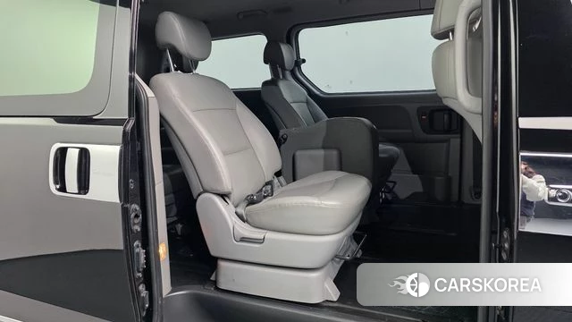 Hyundai The New Grand Starex 2019 Черный из Кореи, фото 2