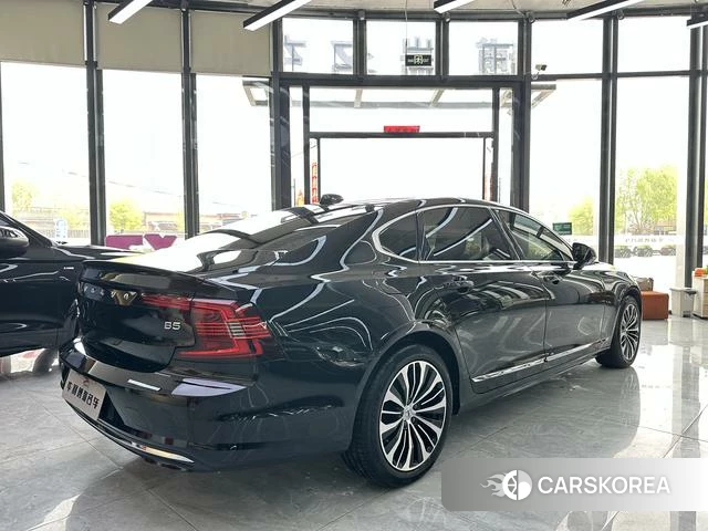 Volvo S90 2024 Черный из Китая, фото 2