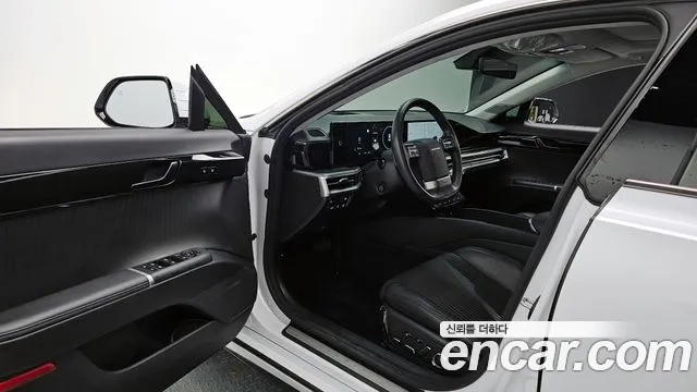 Hyundai Grandeur Hybrid (GN7) 2023 Белый из Кореи, фото 2