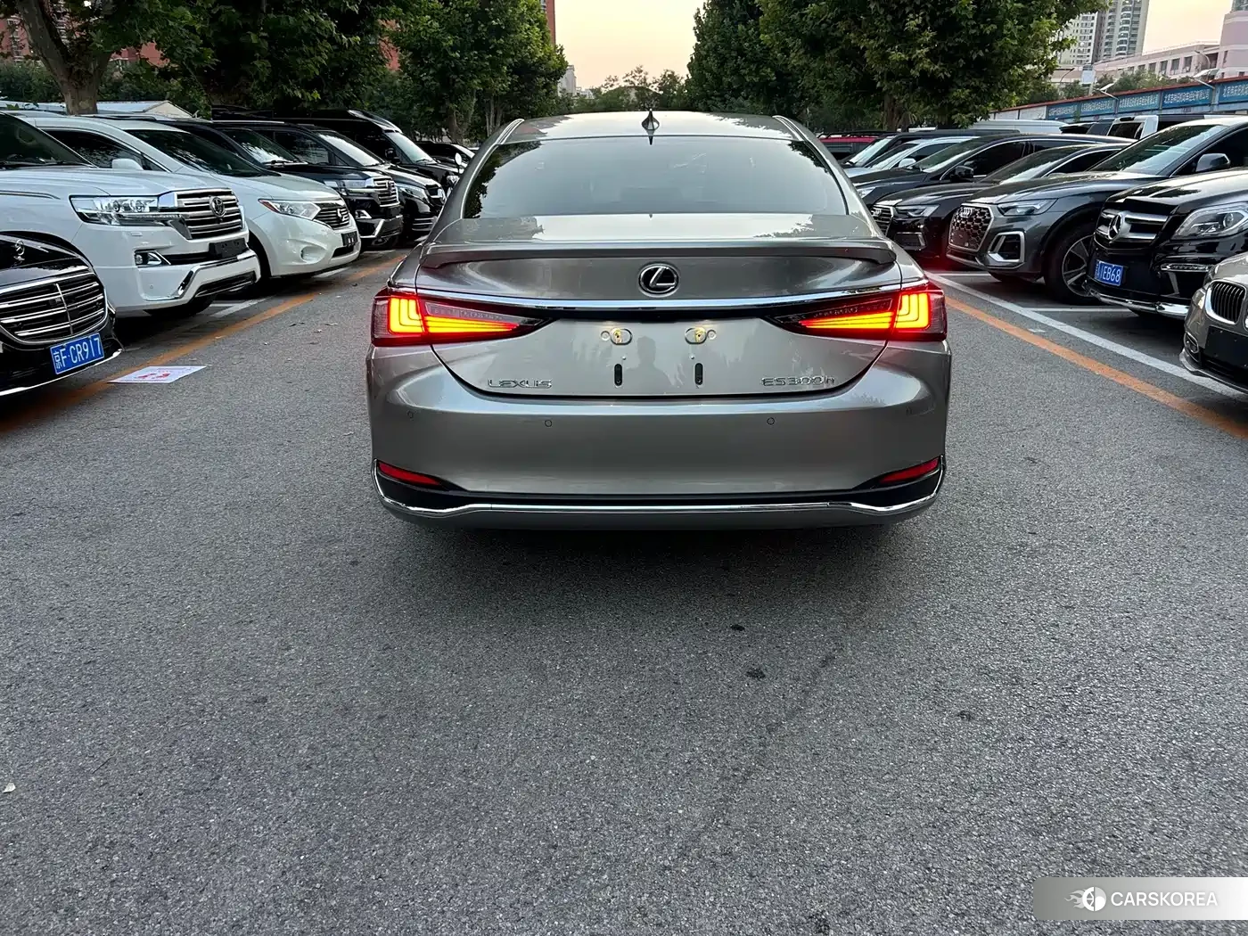 Lexus ES 2024 Silver/gray из Китая, фото 2