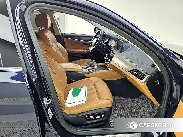 BMW 5 Series (G30) 2019 Синий из Кореи, фото 2