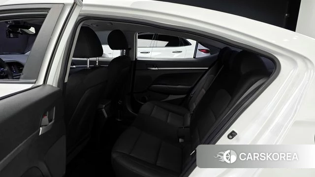 Hyundai The New Avante AD 2018 Белый из Кореи, фото 2