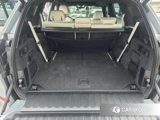 BMW X5 (G05) 2025 Светло-серебряный цвет из Кореи, фото 2