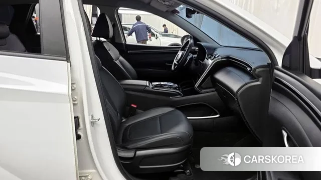 Hyundai Tucson (NX4) 2022 Белый из Кореи, фото 2