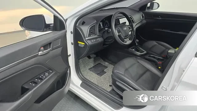 Hyundai Avante AD 2018 Белый из Кореи, фото 2