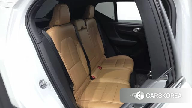 Volvo XC40 2019 Белый из Кореи, фото 2