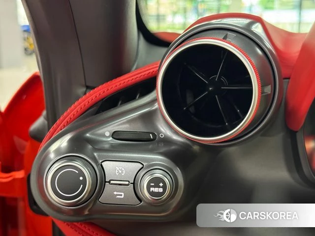 Ferrari F8 Spider 2021 Оранжевый из Кореи, фото 2