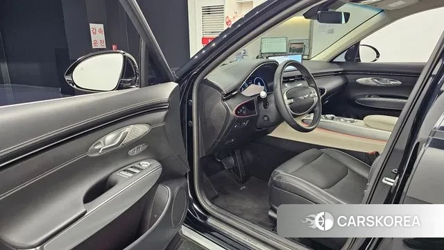 Genesis GV70 2021 Черный из Кореи, фото 2