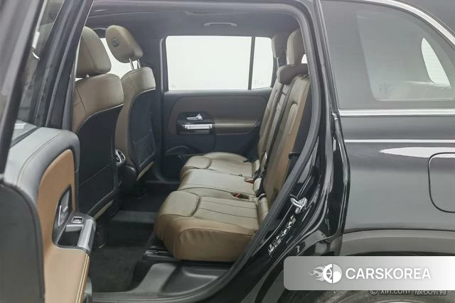 Mercedes-Benz GLB 2023 Черный из Китая, фото 2