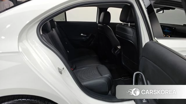 Mercedes-Benz A-Class W177 2020 Белый из Кореи, фото 2