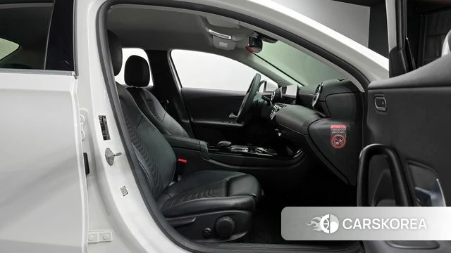 Mercedes-Benz A-Class W177 2020 Белый из Кореи, фото 2