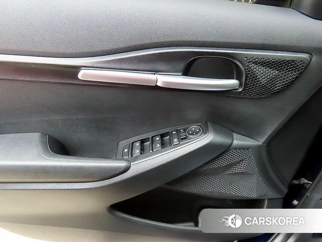 Kia Seltos 2020 Синий из Кореи, фото 2