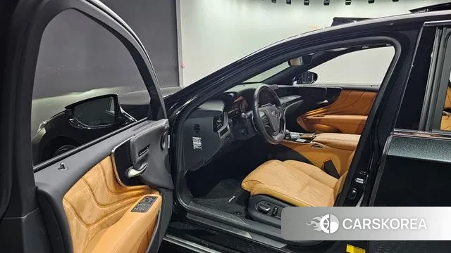 Lexus LS500 5th generation 2024 Серый из Кореи, фото 2