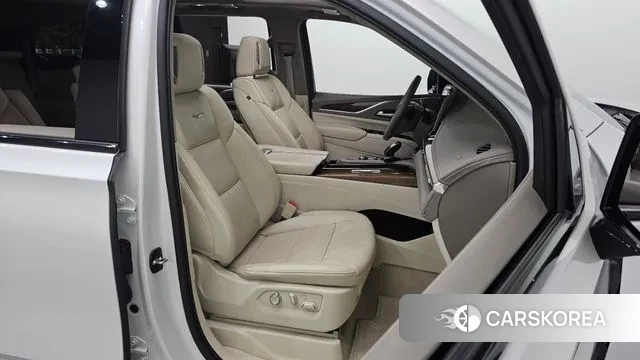 Cadillac Escalade 5th Generation 2022 Белый из Кореи, фото 2