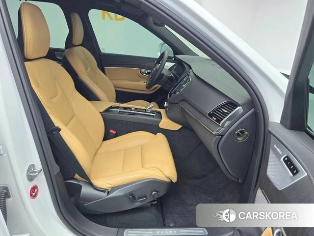 Volvo XC90 second Generation 2024 Белый из Кореи, фото 2