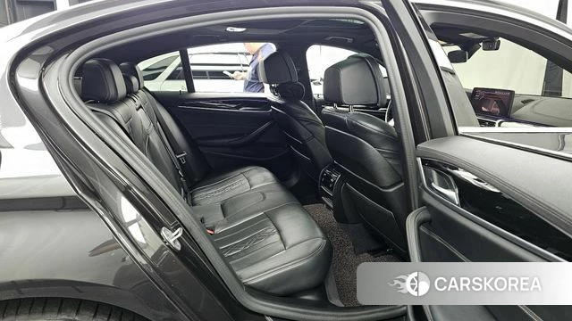 BMW 5 Series (G30) 2021 Серый из Кореи, фото 2