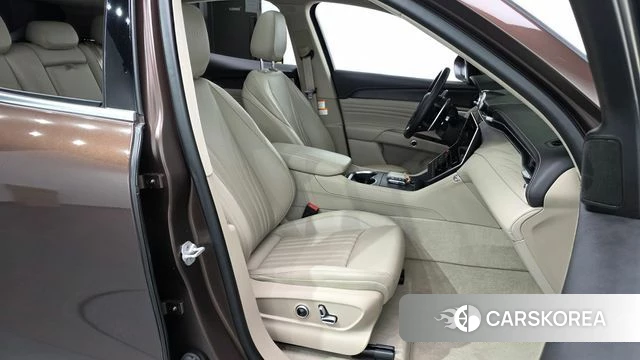 Maserati Grecale 2023 Коричневый из Кореи, фото 2