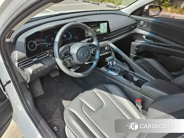 Hyundai The New Avante (CN7) 2024 Белый из Кореи, фото 2