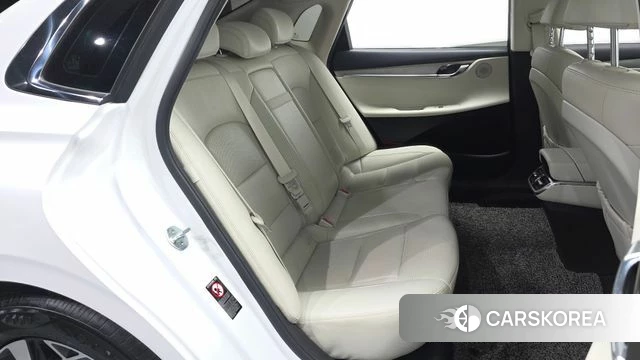 Hyundai The New Grandeur IG Hybrid 2022 Белый из Кореи, фото 2
