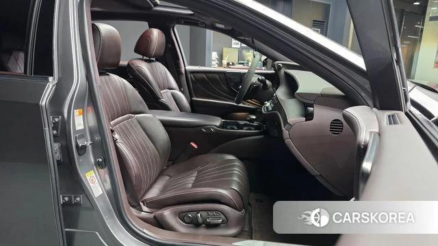 Lexus LS500h 5th generation 2018 Песочный из Кореи, фото 2
